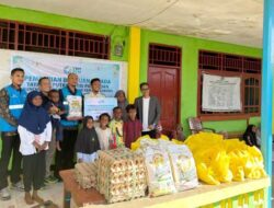 PLN Salurkan Bansos-Resmikan Program Pengajar Binaan di Panti Asuhan Al-Hijrah Sorong