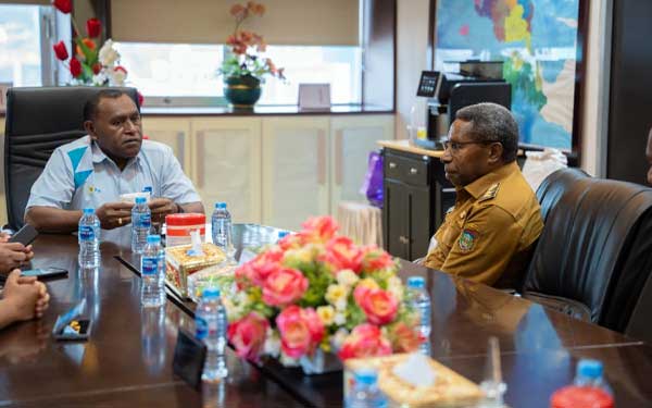 PLN Pemkab Waropen Akselerasi Listrik Andal 3T