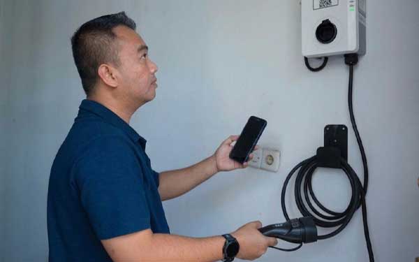 PLN Dukung Percepatan Transisi Energi di Tanah Papua 2 PLN Pengendara Mobil Listrik di Papua2