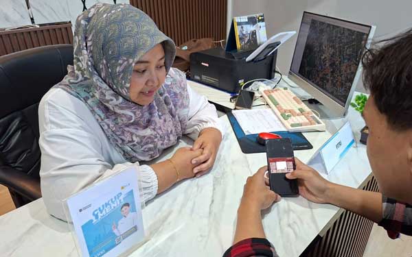1 Menit Saja! PLN Ajak Masyarakat Papua Nilai Layanan Kelistrikan di Polling Danantara CX100 2 PLN Poling Danantara CX100 2