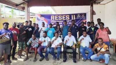 Waket II DPRP PB Gelar Reses II, Masyarakat Minta Akses Jalan Tembus Moskona Jadi Prioritas