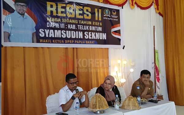 Reses Bersama Siswa SMA Harmony School, Sase Sosialisasikan Program Papua Barat Cerdas 3 Sase Reses SMA Harmony Bintuni3