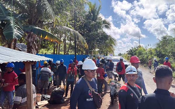 TNI-KJPP Kebut Persiapan Shelter Blok Masela di Lermatang, Helipad Siap Dibangun 2 TNI KJPP Kebut Persiapan Shelter Blok Masela di Lermatang2