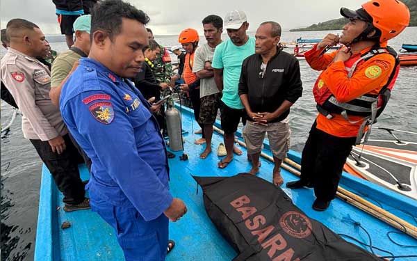 Tim SAR Gabungan Evalkuasi penyelam Tenggelam
