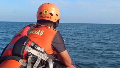 Tim SAR gabungan Cari Nelayan Hilang Kontak di P Ujir Aru