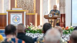 Wagub Deinas Geley Gereja Bukit Zaitun Kalisusu Nabire Resmi