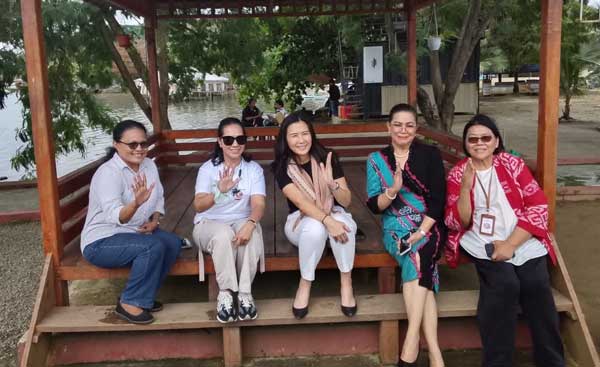 Wamen PPPA Veronica Tan Kunjungi Maluku, Tinjau RTP Desa Galala-Dorong Ini 2 Wamen PPPA Kunjungi Ma2