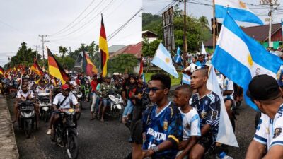 Di Serui, Ribuan Fans Konvoi Akbar Jelang Pembukaan Piala Dunia 2026 14 demam pildun 2026