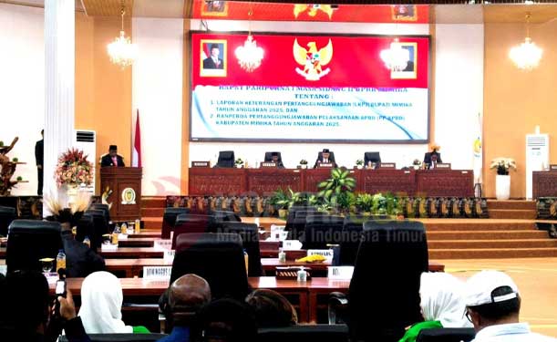 DPRK Mimika Gelar Paripurna Bahas LKPJ Bupati 2025 2