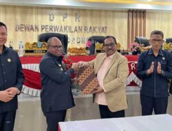 DPRKota Sorong Setujui Materi Ranperda 2026 Perkuat Sinergi Pembangunan, Wali Kota Tegaskan Ini
