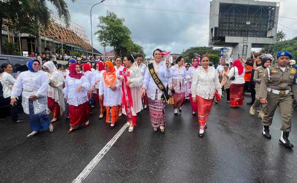 Hadiri Parade Kebaya 2026, DWP Kota Ambon Dukung Pelestarian Budaya 1 DWP Kota Ambon Dukung Parade Kebaya Ambon