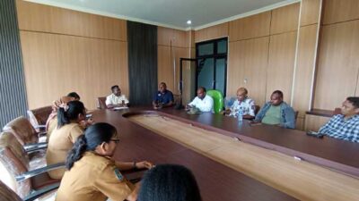 Dinkop UKM Mimika Senrgitas dgn KADIN