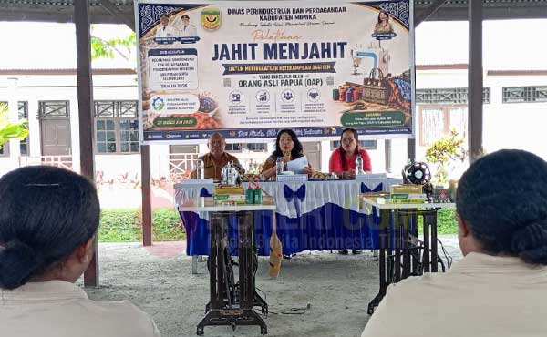 Maskimalkan Dana Otsus, Disperindag Mimika Latih Jahit-Menjahit Perkuat Ekonomi OAP 2 Disperindag Mimika Pelatihan Jahit Menjahit OAP2