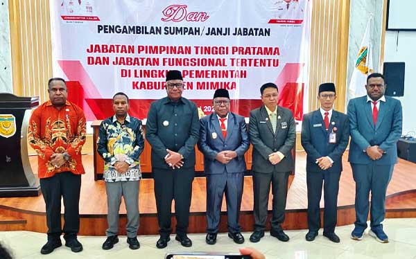 Dwi Cholifah Resmi Pimpin Inspektorat, Ini Penggantinya di Bapenda Mimika 2 Dwi Cholifah Pimpin Inspektorat Mimika2