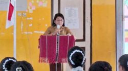 Elmy Samall Kepsek SMPN 18 Ambon