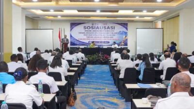 Gubernur Nawipa: ASN Papua Tengah Harus Tinggalkan Cara-cara Kerja Lambat 16 Gub PT ASN Tinggalkan Cara Kerja Lama