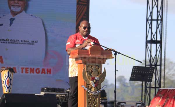 Konser Rohani-Doa Pemulihan Warnai Puncak HUT ke 4 Papua Tengah, Ini Harapan Gubernur 1 Gub PT Hari Jadi 4 tahun Papua Tengah