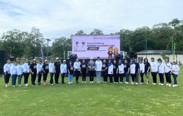 Ketua PKK Kota Ambon Meriahkan Fun Cooking Ubi Tumbuk di Rakernas APEKSI 2026 2 IMG 20260702 WA01072