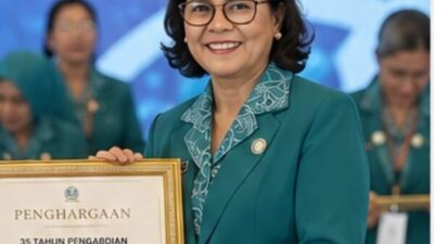 35 Tahun Mengabdi, Welly Risakotta Terima Penghargaan Nasional HKG PKK 2026 19 IMG 20260712 WA00102
