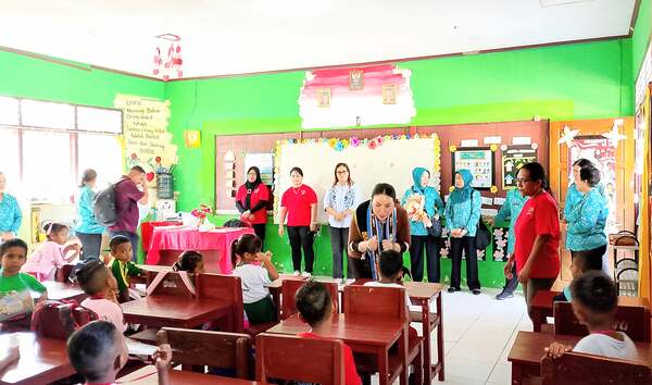 Bunda PAUD Ambon Tinjau 5 SD, Pastikan Transisi Berjalan Menyenangkan 2 IMG 20260717 WA00182