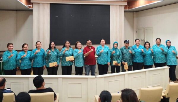 Lisa Wattimena: Dampak Lomba 10 Program Pokok PKK Harus Nyata Sejahterakan Masyarakat 2 IMG 20260717 WA00632