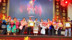 Pemkot Sorong Ukir Prestasi Bergengsi, Wali Kota-Ketua TP PKK Raih Ajang IPSEA 2026 13 IMG 20260721 WA00352