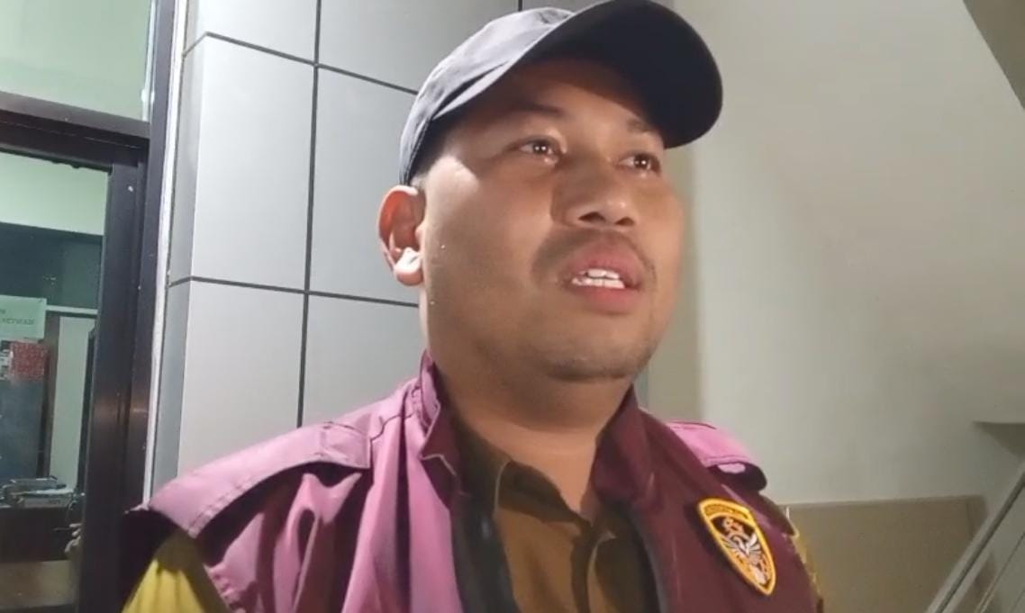 Tujuh Jam Geledah Kantor DPRP PBD, Penyidik Tipidkor Kantongi Sejumlah Dokumen LPj 6.5 M 1 IMG 20260731 WA0012