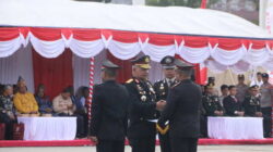 HUT Bhayangkara ke-80, Polda PBD Beri Penghargaan Dua Personel Polres Tambrauw 2 IMG 1340 1