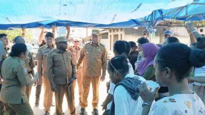 Wali Kota Sorong Temui Langsung 102 Warga Terdampak Kebakaran di Jalan Misool 14 IMG 20260721 142336