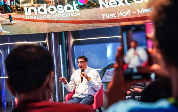 Indosat Catat Pertumbuhan Double Digit, Percepat Transformasi Berbasis AI 1 INDOSAT Vikram Sinha Presdir