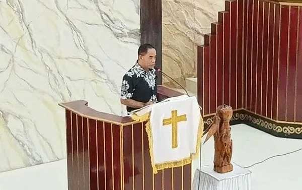 Kades Riripoy Hadiri Ibadah Syukur Renovasi-HUT ke 37 Gedung GPM Waesamu 2 Kades Waesamu Syukur Renovasi HUT ke 37 Gedung GPM Waesamu