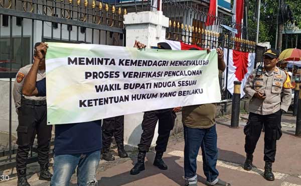 Massa Papua Demo di Kemendagri Wbup Nduga