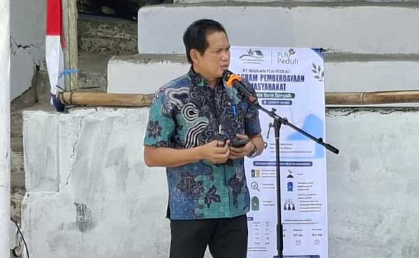 Pemkot Ambon-PLN Luncurkan Program Bayar Listrik dengan Sampah 3 PLN GM PT PLN UIW M2U Asep