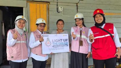 Hadirkan Terang hingga Pelosok, Program Listrik Gratis PLN Bantu 38 Keluarga di Papua Selatan 14 PLN Program LUTD Bantu 38 Keluarga di Papsel