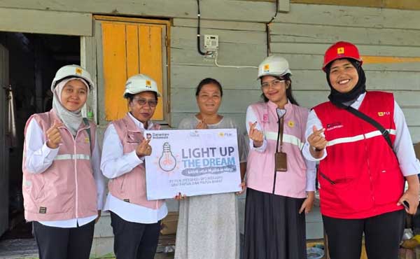 Hadirkan Terang hingga Pelosok, Program Listrik Gratis PLN Bantu 38 Keluarga di Papua Selatan 1 PLN Program LUTD Bantu 38 Keluarga di Papsel
