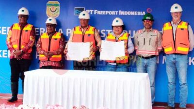 Pemkab Mimika Terima Hibah Pipa Air Bersih dari PTFI, Bupati Apresiasi 14 Pemkab Mimika PTFI Hibah Pipa Air Bersih