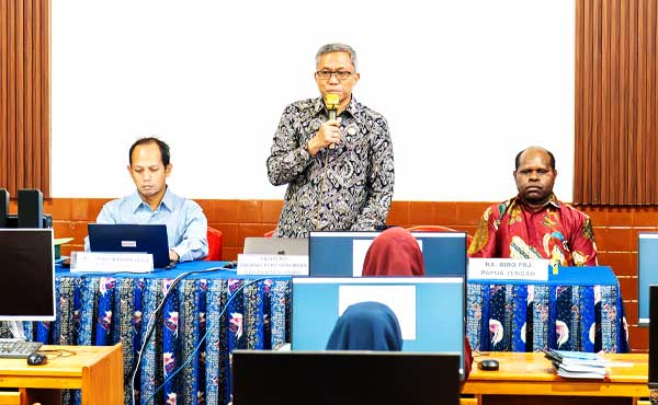 Pemprov Papua Tengah Perkuat SDM Pengadaan, Dorong ASN Profesional-Berintegritas 2 Pemprov PT Pembukaan Uji Serti Kompentensi SDM PBJ