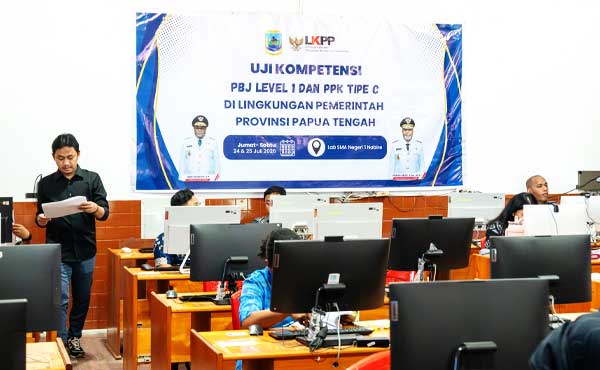 Pemprov Papua Tengah Perkuat SDM Pengadaan, Dorong ASN Profesional-Berintegritas 1 Pemprov PT Pembukaan Uji Serti Kompentensi SDM PBJ2