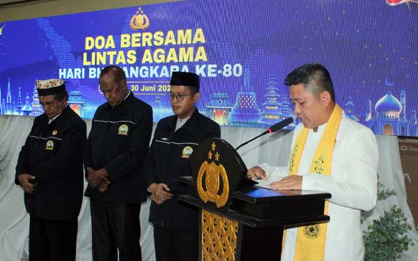 Polda PT Lintas Agama Doa Bersama