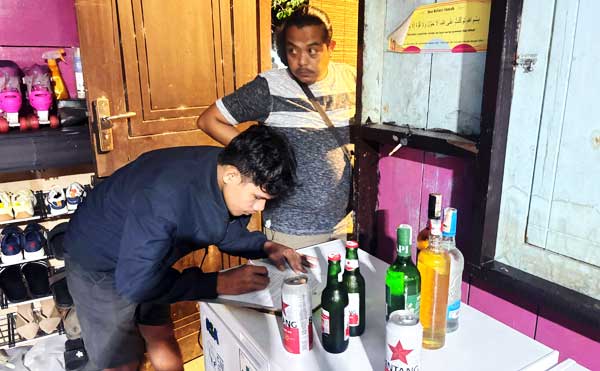 Gelar Razia Jelang Pesparani Katolik IV, Polres Bintuni Amankan Sejumlah BB Miras 1 Polres Telbin Razia Miras Jelang Pesparani IV PB