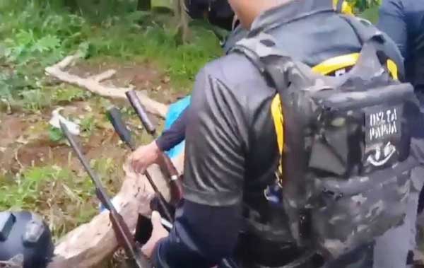Satgas Operasi Damai Cartenz Tembak Mati 3 KKB di Yahukimo, 3 Senpi Diamankan 2 Satgas ODC 2026 Tembak Mati 3 KKB2