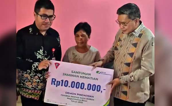 Walkot BW Serahkan Santunan BPJS TK