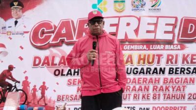 Bupati Rettob Ajak Warga Kibarkan Merah Putih Sambut HUT ke 81 RI 14 Bupati JR Sambut HUT ke 81 RI