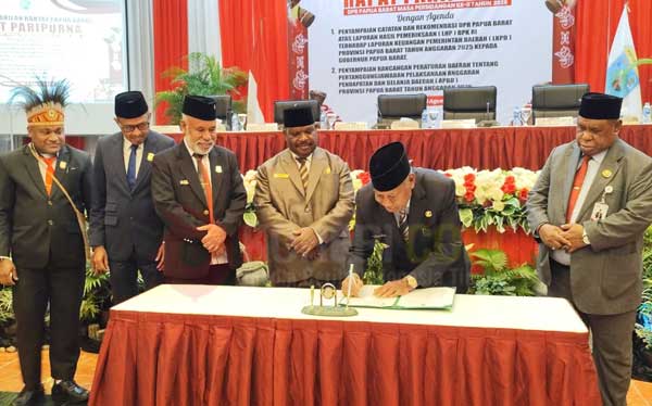 DPRP PB Gub PB teken berita acara rekomendasi LHP BPK RI