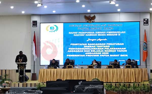 DPRP PBD Tetapkan Perda LPj APBD 2025 dengan Sejumlah Catatan Kritis 2 DPRP PBD Tetapkan Perda LPj APBD 2025 2