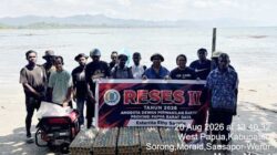 Jaring Aspirasi di Distrik Mega, Ethy Sagrim Serahkan Bantuan Genset 2 Esterlita Ethy Sagrim Reses II di Distrik Mega