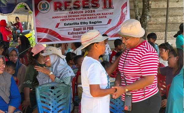 Legislator Ethy Sagrim Jaring Aspirasi Masyarakat Mariat di Momen Kemerdekaan 1 Esterlita Ethy Sagrim Reses II di Mariat