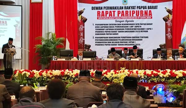 Gub PB Sidang Paripurna LKPJ 2025