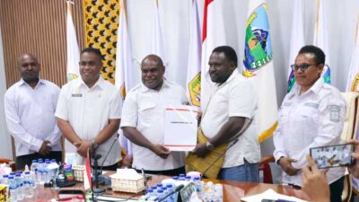 Emanuel Youw Resmi Diangkat Jadi Jubir Gubernur Papua Tengah 16 Gub PT Angkat Jubir Pemprov Emanuel Youw