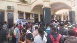 Ratusan Pencaker Serbu Disnaker Kota Sorong, Rebut Peluang Kerja di Hypermart 2 IMG 20260805 WA0026